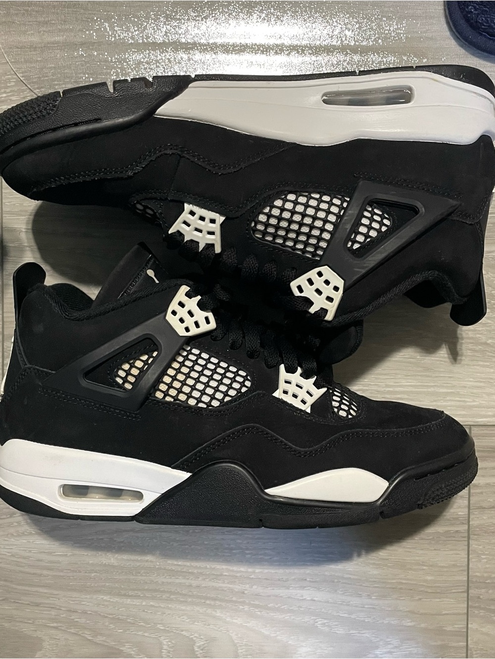 Air Jordan 4 Retro White Thunder Men Size 8